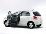 Toyota Vitz 2005 года